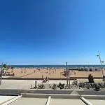 Exceptional Sea View - Town Center - Walk Everywhere Apartmán *