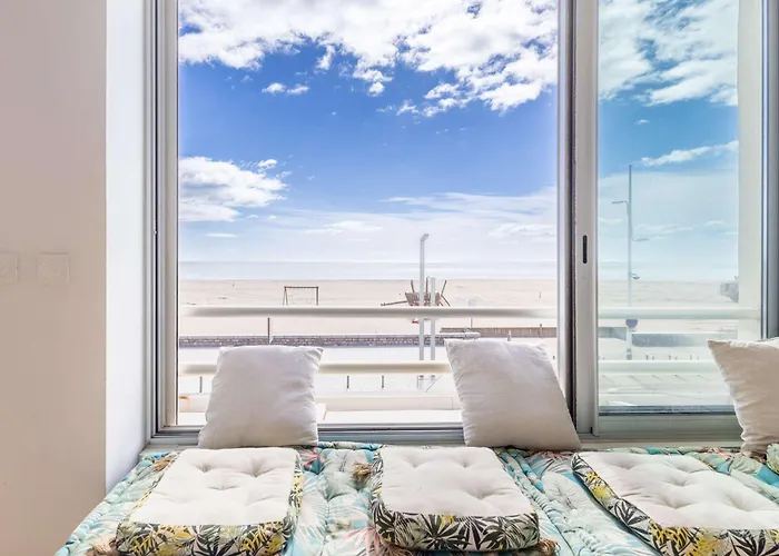 Apartment Exceptional Sea View - Town Center - Walk Everywhere *